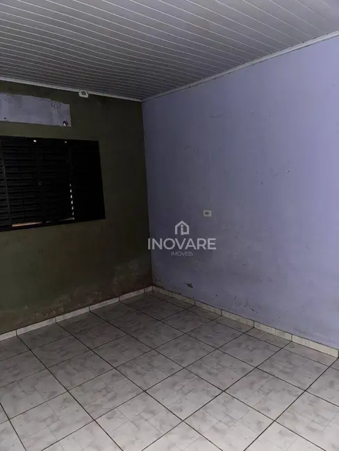 Casa com 3 quartos à venda, 300m2 em Arapora - MG - imagem 4 Foto 4 de Casa com 3 quartos à venda, 300m2 em Arapora - MG