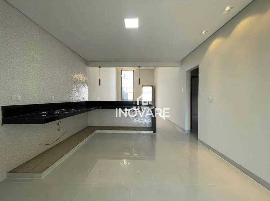 Foto 5 de Casa com 3 quartos à venda, 172m2 em Residencial Beira Rio I, Itumbiara - GO