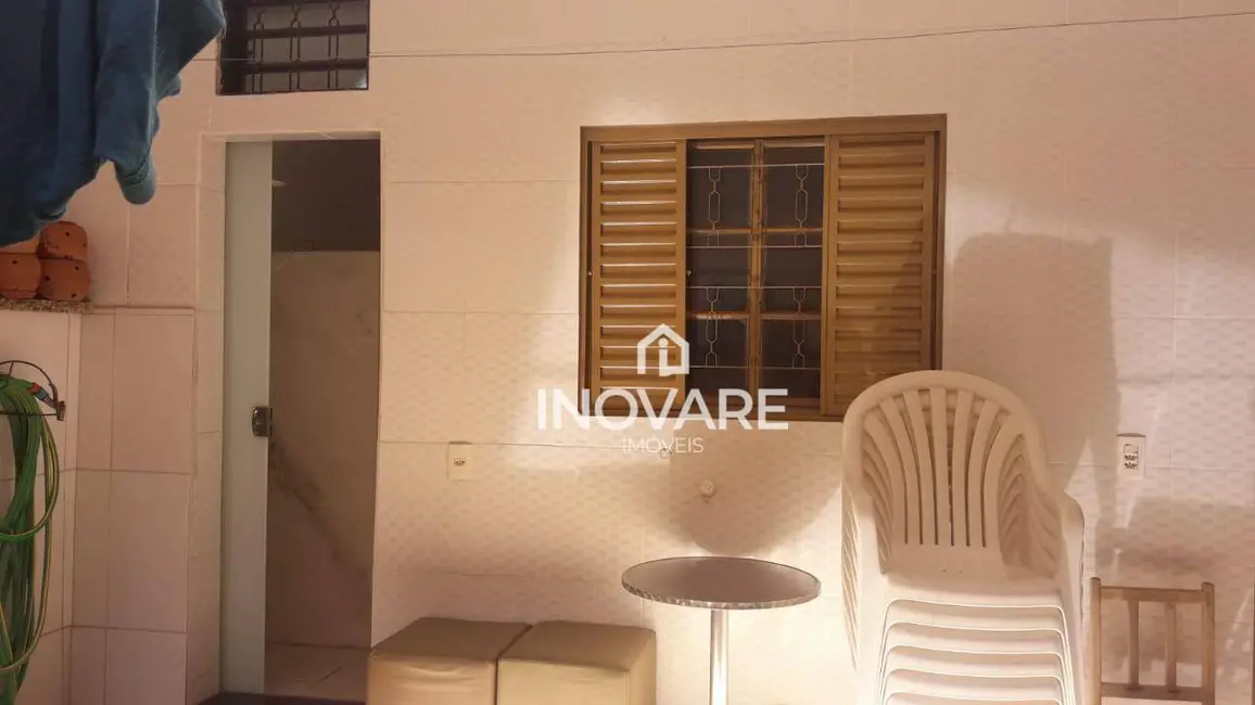 Casa com 3 quartos à venda, 360m2 em Itumbiara - GO - imagem 8 Foto 8 de Casa com 3 quartos à venda, 360m2 em Itumbiara - GO