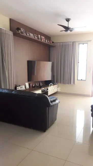 Casa com 3 quartos à venda, 360m2 em Itumbiara - GO - imagem 2 Foto 2 de Casa com 3 quartos à venda, 360m2 em Itumbiara - GO