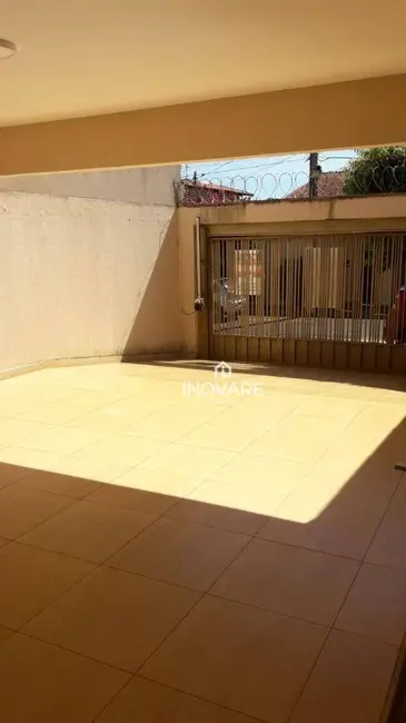 Foto 1 de Casa com 3 quartos à venda, 360m2 em Itumbiara - GO