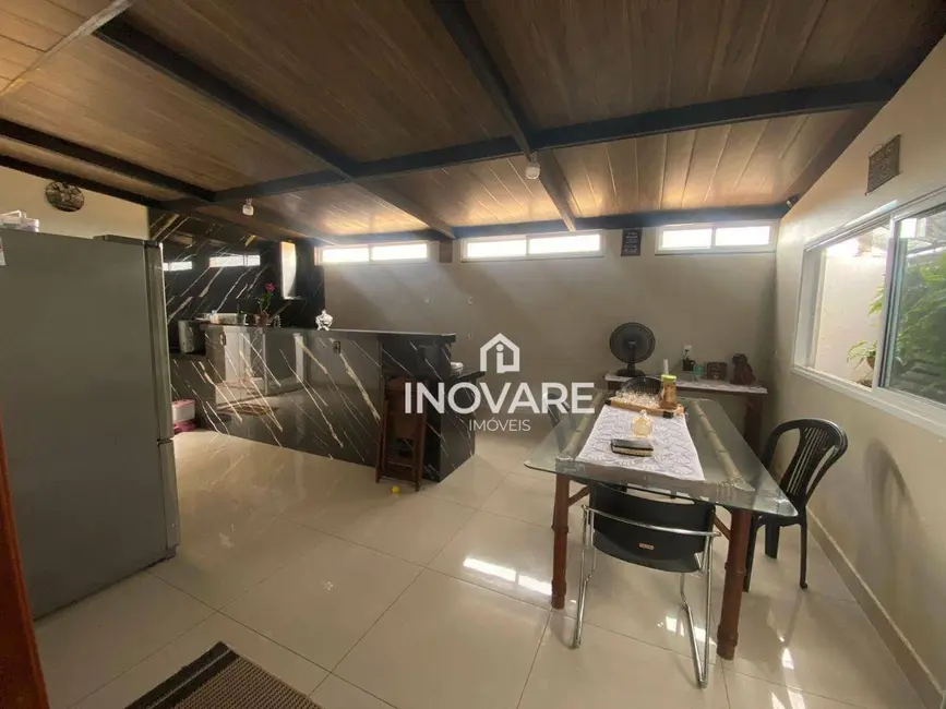 Foto 2 de Casa de Condomínio com 3 quartos à venda, 88m2 em Arapora - MG