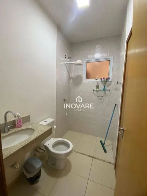 Foto 6 de Casa de Condomínio com 3 quartos à venda, 88m2 em Arapora - MG
