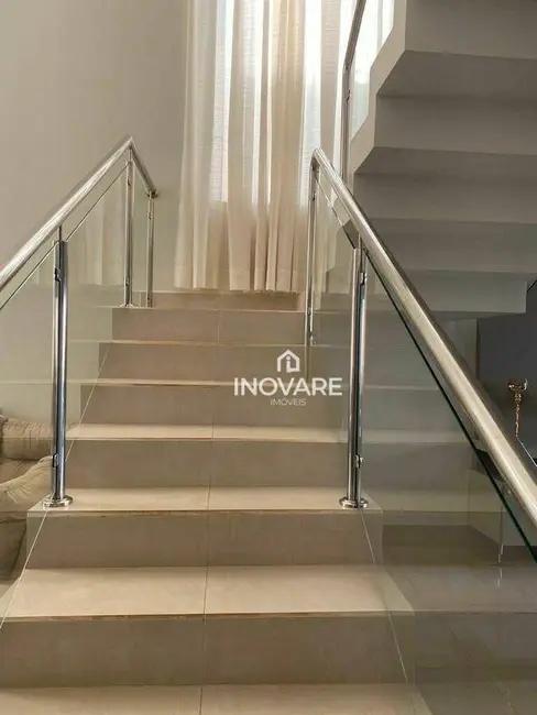 Casa com 3 quartos à venda, 420m2 em Itumbiara - GO - imagem 9 Foto 9 de Casa com 3 quartos à venda, 420m2 em Itumbiara - GO