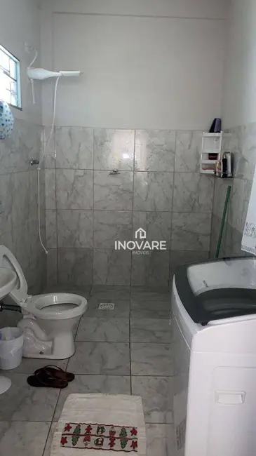 Casa com 4 quartos à venda, 250m2 em Setor Rodoviário, Itumbiara - GO - imagem 4 Foto 4 de Casa com 4 quartos à venda, 250m2 em Setor Rodoviário, Itumbiara - GO