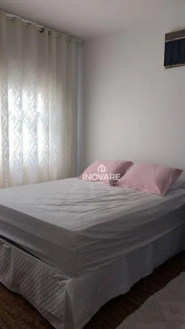 Casa com 4 quartos à venda, 250m2 em Setor Rodoviário, Itumbiara - GO - imagem 3 Foto 3 de Casa com 4 quartos à venda, 250m2 em Setor Rodoviário, Itumbiara - GO