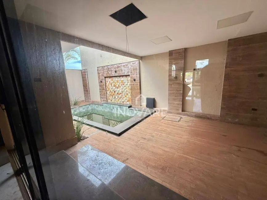 Foto 3 de Casa com 3 quartos à venda, 360m2 em Itumbiara - GO
