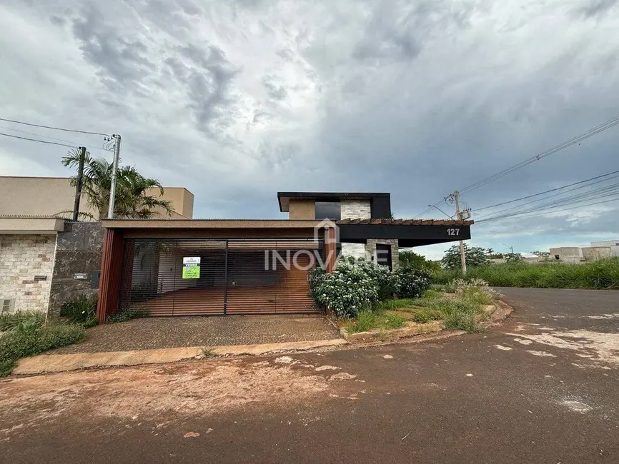 Foto 2 de Casa com 3 quartos à venda, 360m2 em Itumbiara - GO