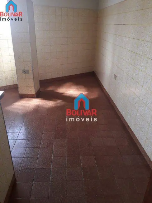 Apartamento com 3 quartos para alugar, 80m2 em Itumbiara - GO - imagem 9 Foto 9 de Apartamento com 3 quartos para alugar, 80m2 em Itumbiara - GO