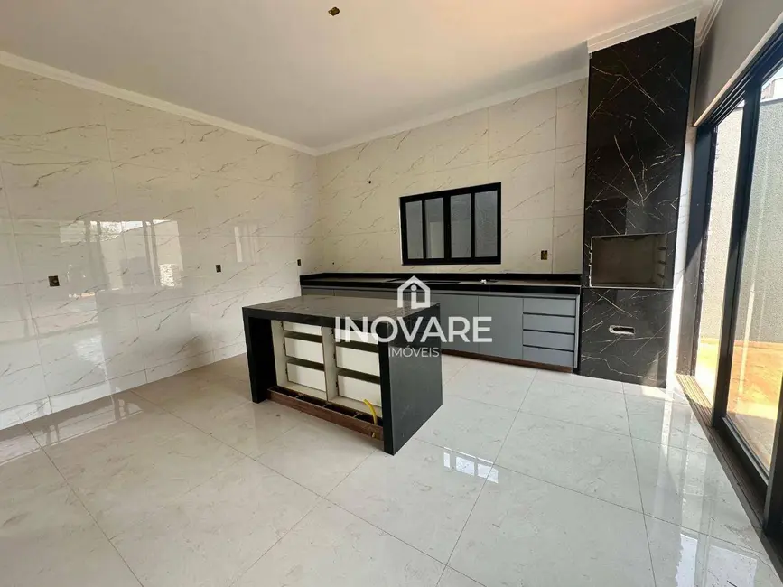Foto 5 de Casa com 2 quartos à venda, 360m2 em Itumbiara - GO