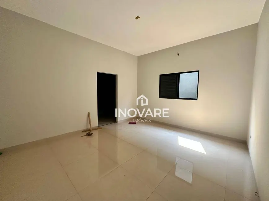 Foto 9 de Casa com 2 quartos à venda, 360m2 em Itumbiara - GO