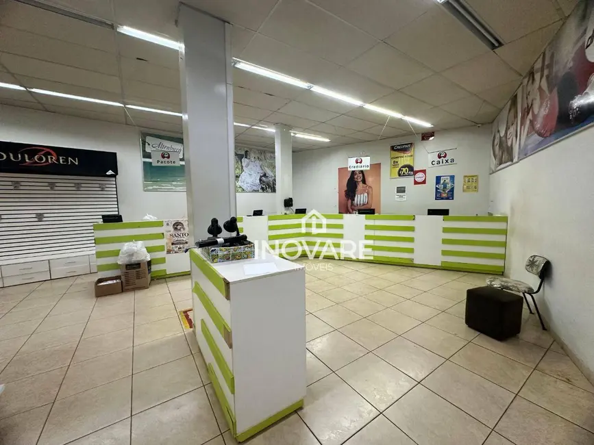 Foto 5 de Sala Comercial para alugar, 1200m2 em Itumbiara - GO