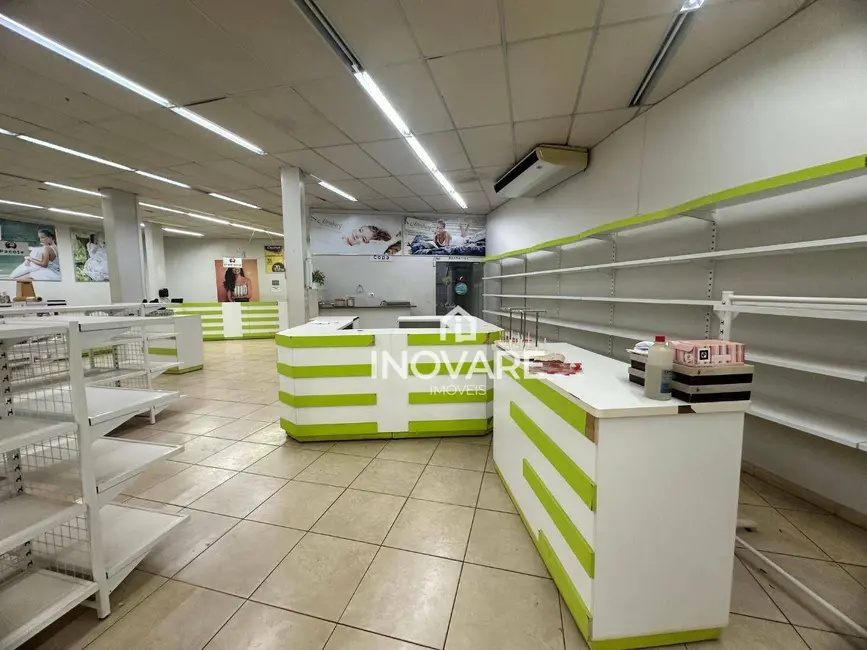 Foto 6 de Sala Comercial para alugar, 1200m2 em Itumbiara - GO
