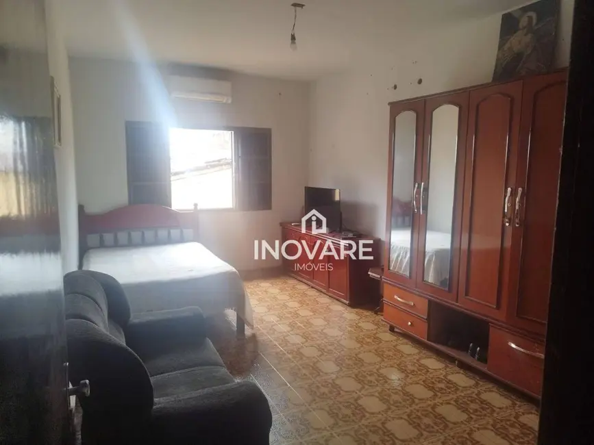 Casa com 4 quartos à venda, 420m2 em Itumbiara - GO - imagem 5 Foto 5 de Casa com 4 quartos à venda, 420m2 em Itumbiara - GO
