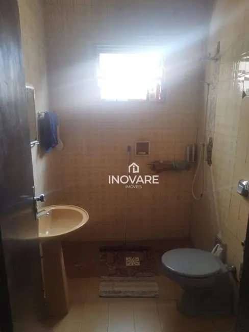 Casa com 4 quartos à venda, 420m2 em Itumbiara - GO - imagem 6 Foto 6 de Casa com 4 quartos à venda, 420m2 em Itumbiara - GO