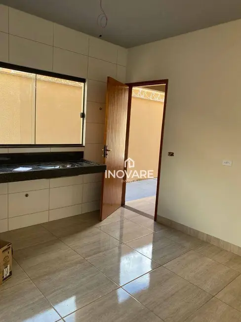 Casa com 3 quartos à venda, 180m2 em Itumbiara - GO - imagem 3 Foto 3 de Casa com 3 quartos à venda, 180m2 em Itumbiara - GO