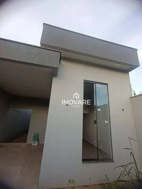 Foto 1 de Casa com 2 quartos à venda, 180m2 em Itumbiara - GO