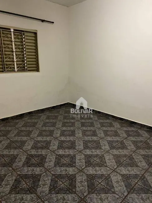 Foto 3 de Casa com 2 quartos para alugar, 216m2 em Itumbiara - GO