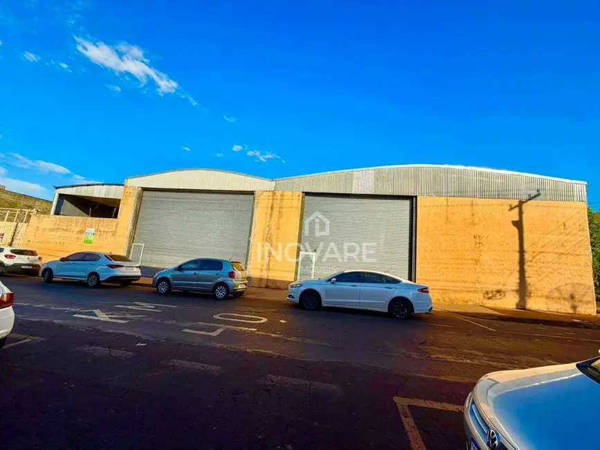 Foto 1 de Armazém / Galpão para alugar, 270m2 em Setor Trindade, Itumbiara - GO