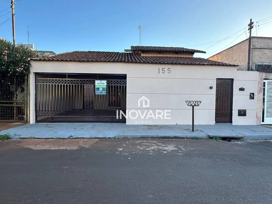 Foto 1 de Casa com 3 quartos à venda, 285m2 em Setor Trindade, Itumbiara - GO