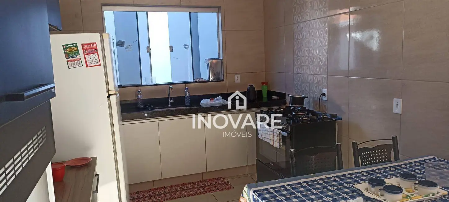 Foto 4 de Casa com 2 quartos à venda, 182m2 em Setor Trindade, Itumbiara - GO