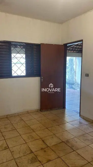 Foto 2 de Casa com 3 quartos à venda, 396m2 em Itumbiara - GO