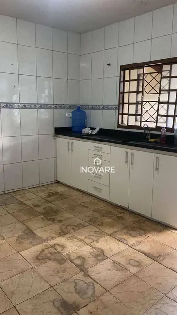 Casa com 3 quartos à venda, 396m2 em Itumbiara - GO - imagem 3 Foto 3 de Casa com 3 quartos à venda, 396m2 em Itumbiara - GO