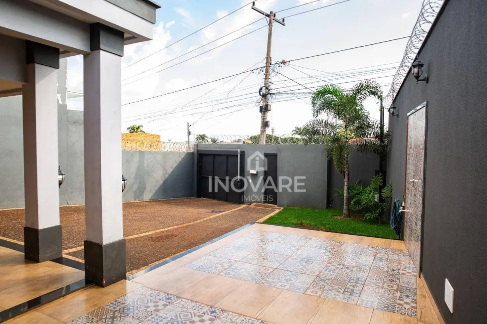 Casa com 3 quartos à venda, 440m2 em Karfan, Itumbiara - GO - imagem 3 Foto 3 de Casa com 3 quartos à venda, 440m2 em Karfan, Itumbiara - GO