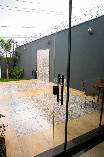 Casa com 3 quartos à venda, 440m2 em Karfan, Itumbiara - GO - imagem 5 Foto 5 de Casa com 3 quartos à venda, 440m2 em Karfan, Itumbiara - GO