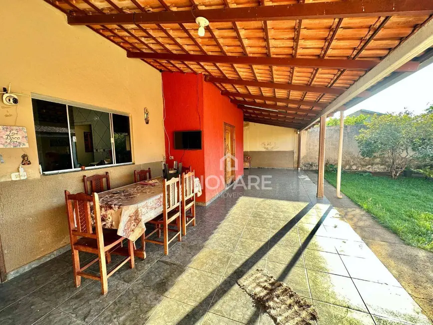 Casa com 4 quartos à venda, 468m2 em Itumbiara - GO - imagem 3 Foto 3 de Casa com 4 quartos à venda, 468m2 em Itumbiara - GO