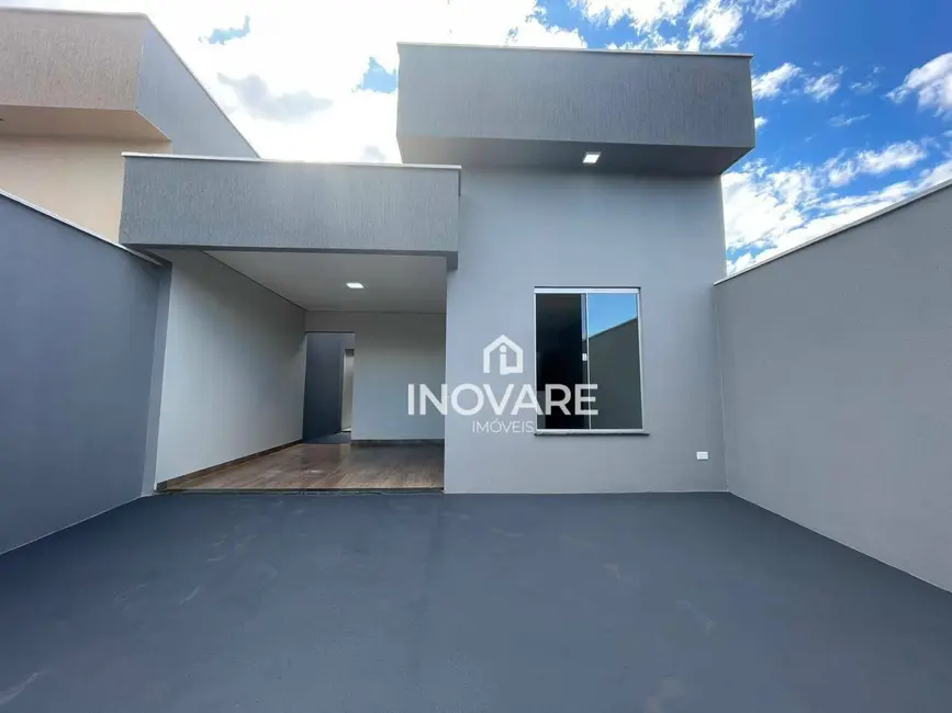 Foto 1 de Casa com 3 quartos à venda, 180m2 em Itumbiara - GO