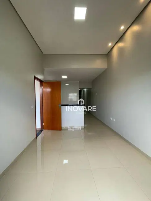 Casa com 3 quartos à venda, 180m2 em Itumbiara - GO - imagem 3 Foto 3 de Casa com 3 quartos à venda, 180m2 em Itumbiara - GO