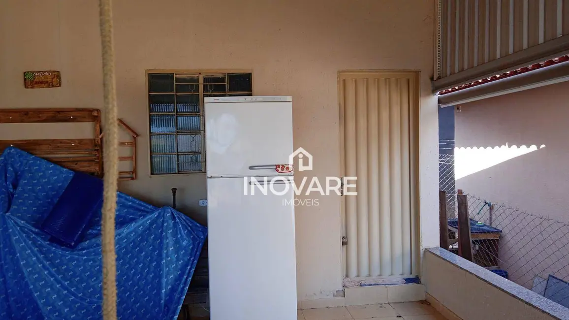 Sítio / Rancho com 3 quartos à venda, 276m2 em Buriti Alegre - GO - imagem 6 Foto 6 de Sítio / Rancho com 3 quartos à venda, 276m2 em Buriti Alegre - GO