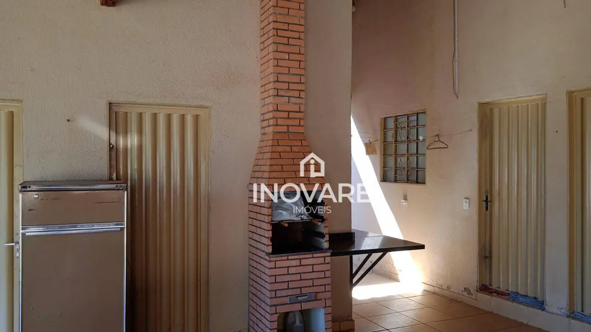 Sítio / Rancho com 3 quartos à venda, 276m2 em Buriti Alegre - GO - imagem 9 Foto 9 de Sítio / Rancho com 3 quartos à venda, 276m2 em Buriti Alegre - GO