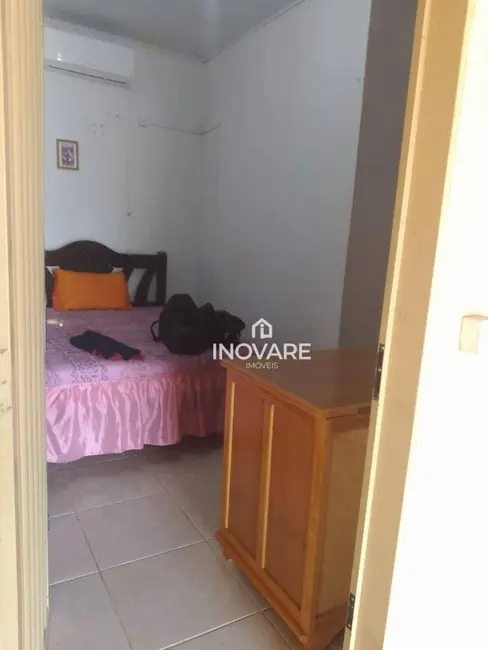 Sítio / Rancho com 3 quartos à venda, 276m2 em Buriti Alegre - GO - imagem 8 Foto 8 de Sítio / Rancho com 3 quartos à venda, 276m2 em Buriti Alegre - GO