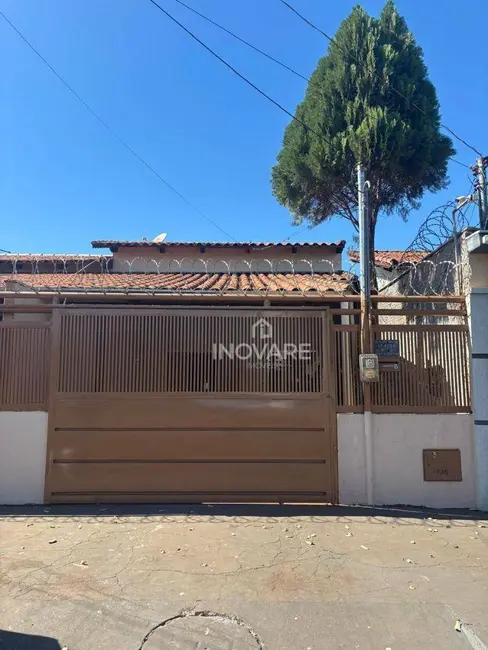 Foto 1 de Kitnet com 1 quarto para alugar, 60m2 em Setor Luz, Itumbiara - GO