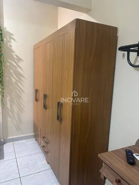 Foto 6 de Kitnet com 1 quarto para alugar, 60m2 em Setor Luz, Itumbiara - GO