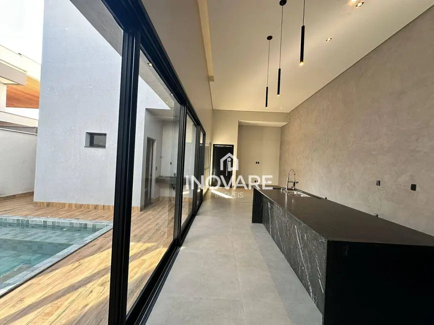 Casa de Condomínio com 3 quartos à venda, 300m2 em Arapora - MG - imagem 8 Foto 8 de Casa de Condomínio com 3 quartos à venda, 300m2 em Arapora - MG