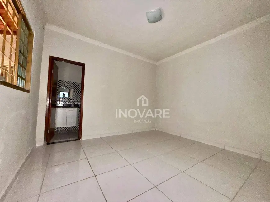Casa com 3 quartos para alugar, 160m2 em Itumbiara - GO - imagem 7 Foto 7 de Casa com 3 quartos para alugar, 160m2 em Itumbiara - GO