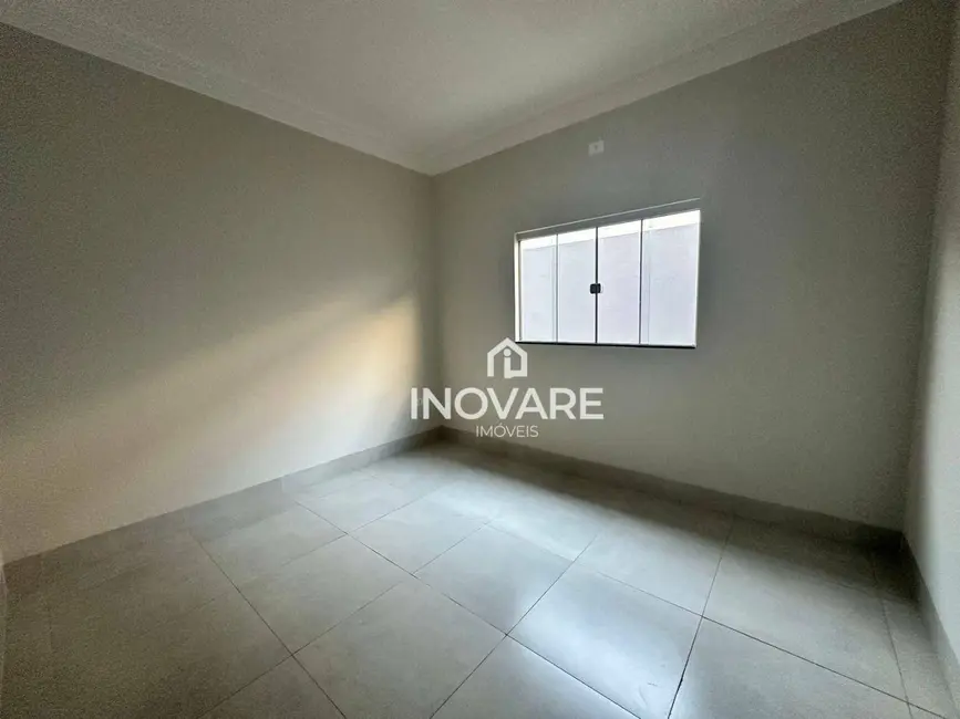 Casa com 3 quartos à venda, 180m2 em Setor Planalto, Itumbiara - GO - imagem 6 Foto 6 de Casa com 3 quartos à venda, 180m2 em Setor Planalto, Itumbiara - GO
