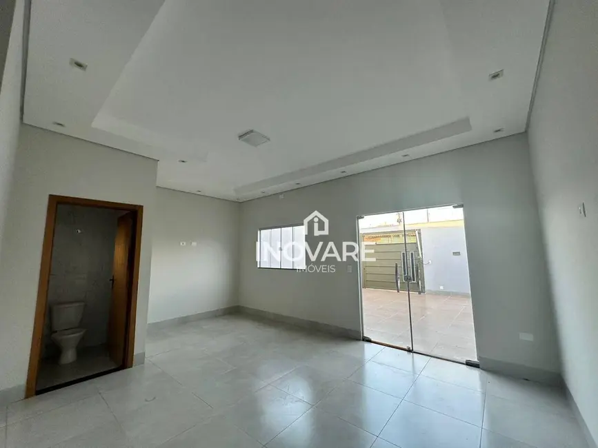 Casa com 3 quartos à venda, 180m2 em Setor Planalto, Itumbiara - GO - imagem 4 Foto 4 de Casa com 3 quartos à venda, 180m2 em Setor Planalto, Itumbiara - GO