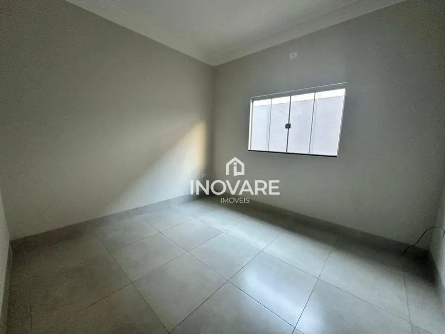 Casa com 3 quartos à venda, 180m2 em Setor Planalto, Itumbiara - GO - imagem 5 Foto 5 de Casa com 3 quartos à venda, 180m2 em Setor Planalto, Itumbiara - GO