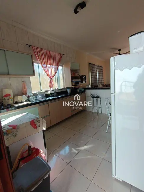 Foto 5 de Casa com 2 quartos à venda, 250m2 em Jardim Nova Itumbiara, Itumbiara - GO