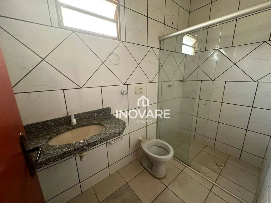 Foto 7 de Casa com 3 quartos para alugar, 200m2 em Jardim Leonora, Itumbiara - GO