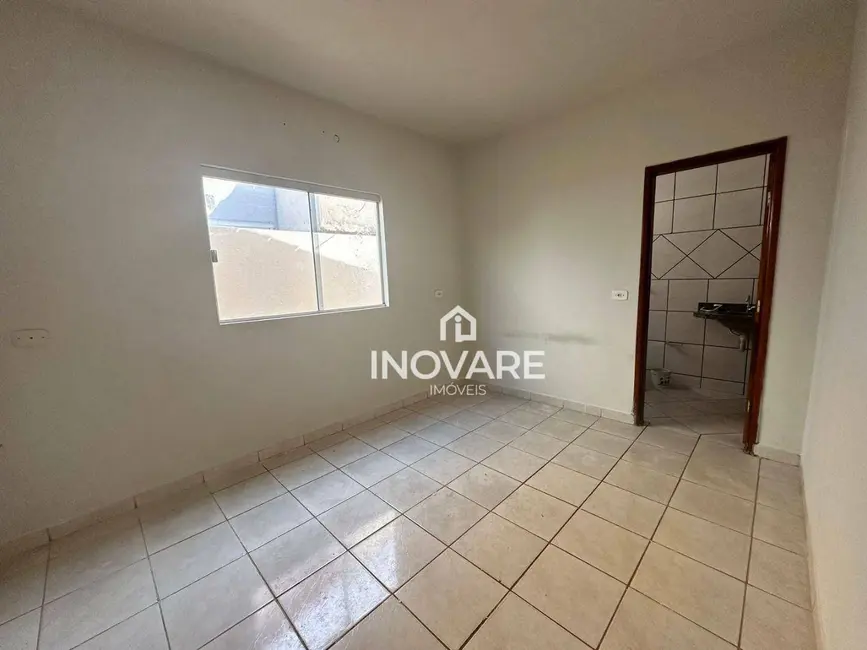 Foto 6 de Casa com 3 quartos para alugar, 200m2 em Jardim Leonora, Itumbiara - GO