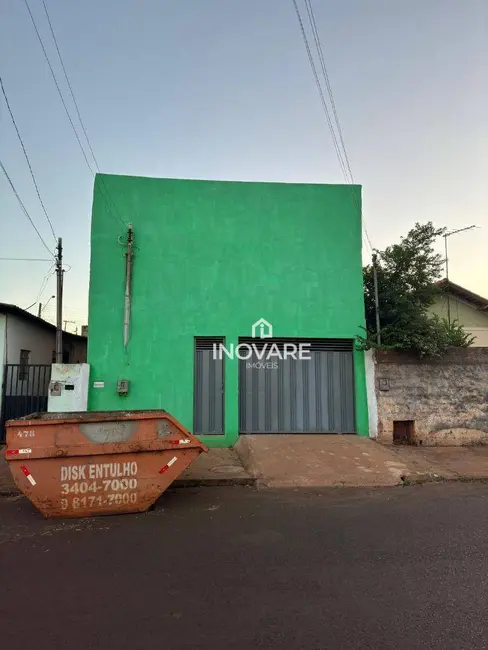 Foto 1 de Armazém / Galpão à venda e para alugar, 175m2 em Setor Trindade, Itumbiara - GO