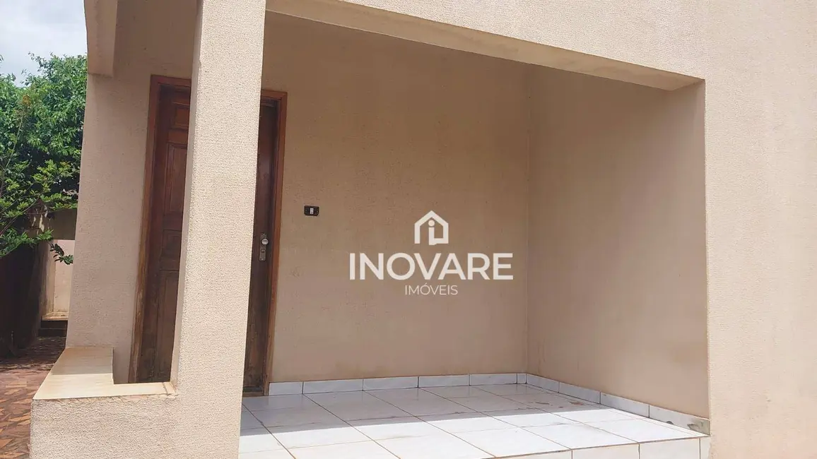 Casa com 3 quartos à venda, 273m2 em Setor Bela Vista, Itumbiara - GO - imagem 3 Foto 3 de Casa com 3 quartos à venda, 273m2 em Setor Bela Vista, Itumbiara - GO