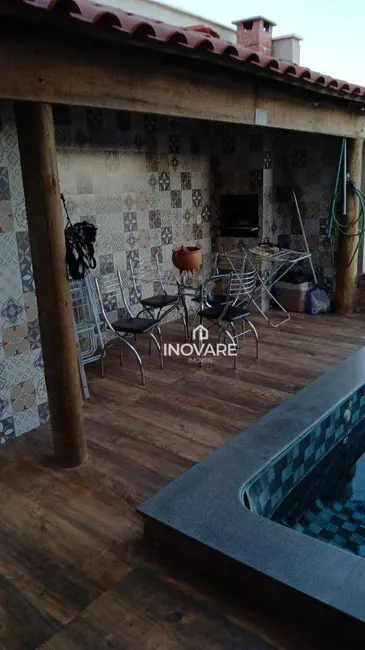 Casa com 3 quartos à venda, 240m2 em Arapora - MG - imagem 3 Foto 3 de Casa com 3 quartos à venda, 240m2 em Arapora - MG