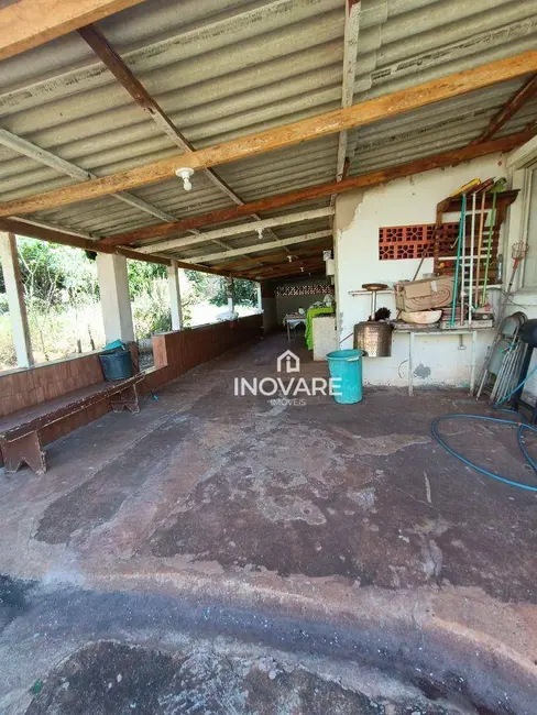 Casa com 3 quartos à venda, 1319m2 em Itumbiara - GO - imagem 8 Foto 8 de Casa com 3 quartos à venda, 1319m2 em Itumbiara - GO