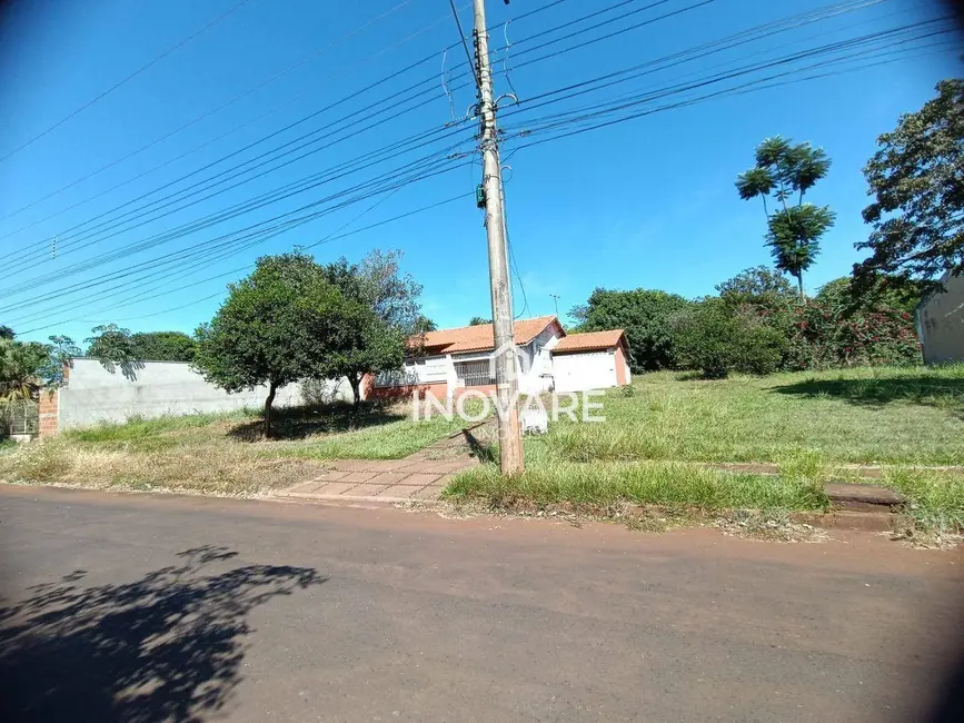 Foto 1 de Casa com 3 quartos à venda, 1319m2 em Itumbiara - GO
